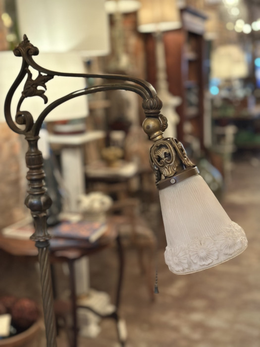Vintage Art Deco Rembrandt Floor Lamp